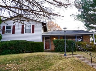 9521 Bonair Dr, Manassas, VA