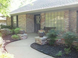 8516 Lowery Ln, Oklahoma City, OK 73132