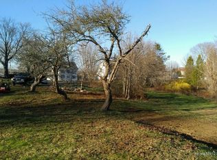 15 School St, East Boothbay, ME 04544