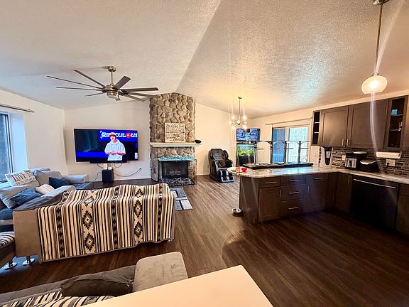 5th image of 566 S Dangl Rd