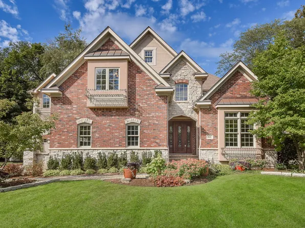 621 S Sleight St, Naperville, IL 60540