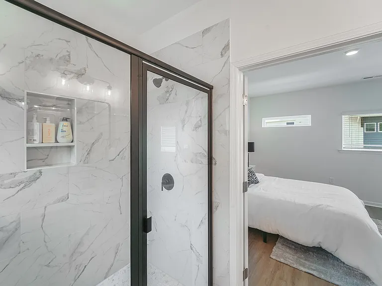 1205 Lomax Ave — Photo 21