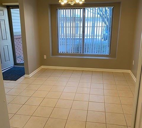 5th image of 41064 Rose Ln