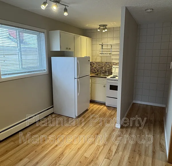 1001 2nd Ave NW #3 — Photo 2