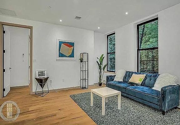 5th image of 750 Macdonough St #4B