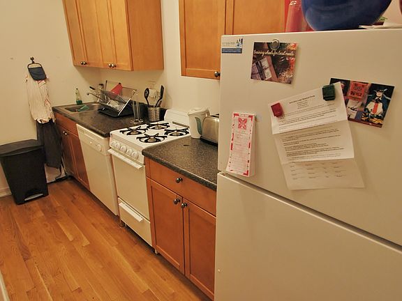 3rd image of 56 Westland Ave #14