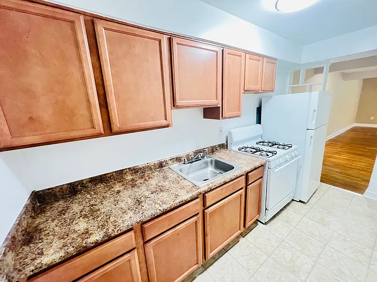 8717 Plymouth St — Photo 21