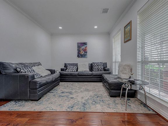 5th image of 26511 Crescent Cove Ln
