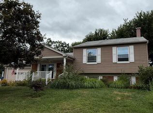 908 Derbyshire Ave, Mechanicsburg, PA 17055