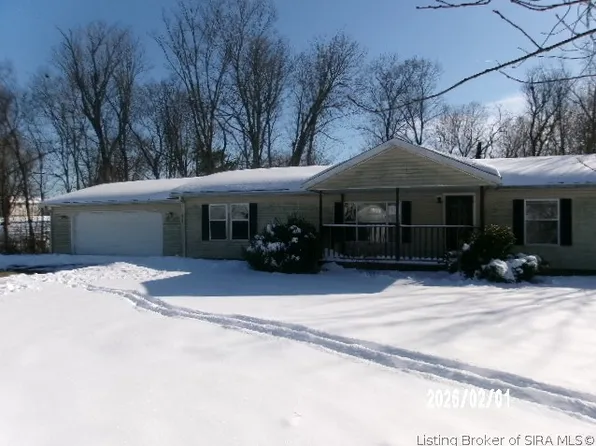 423 Leatherwood Circle, Bedford, IN 47421