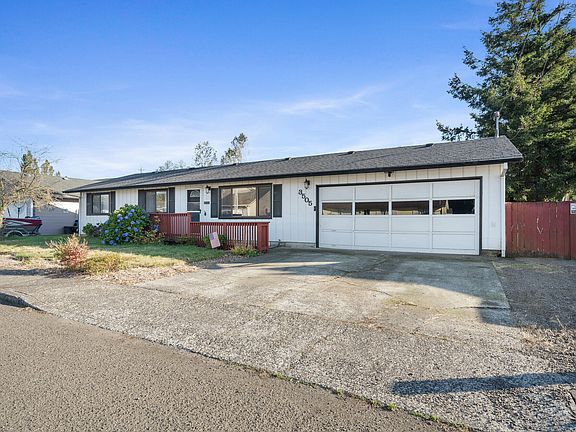 2nd image of 3505 Hawthorne Ln