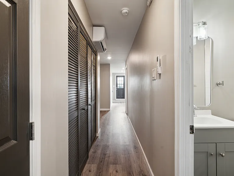 655 N 33rd St #2 — Photo 22