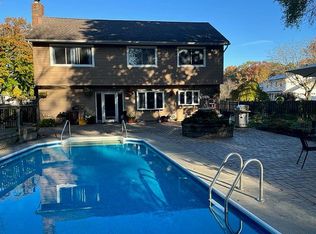 24 High Ridge Rd, Howell, NJ 07731