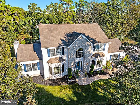 2nd image of 741 Spruce Hill Dr