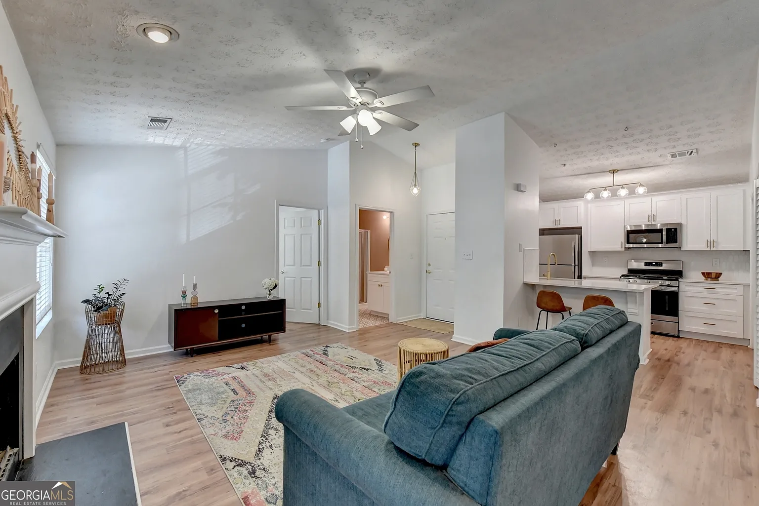 1370 Keys Crossing Dr NE photo 1