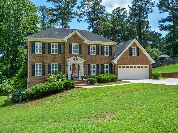 2nd image of 1333 Concord Cir SW