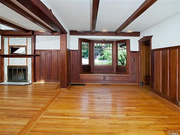 5th image of 54 Wellington Ave