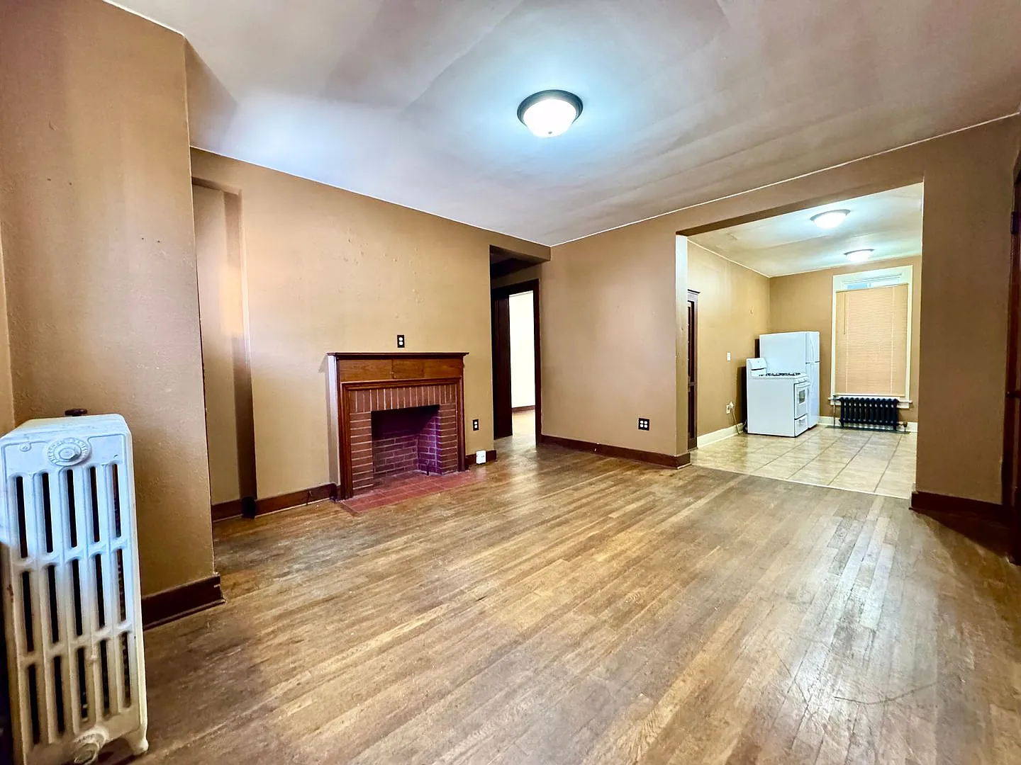 638 N. Main St. — Photo 4