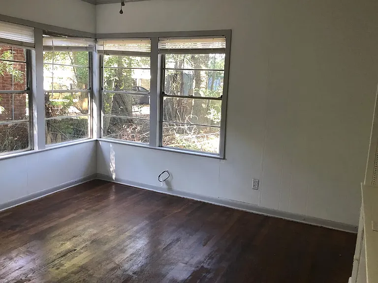 200 Roosevelt St #200 — Photo 7