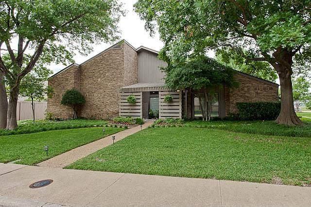 1st image of 9815 Cross Creek Ct