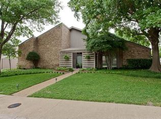 9815 Cross Creek Ct, Dallas, TX 75243