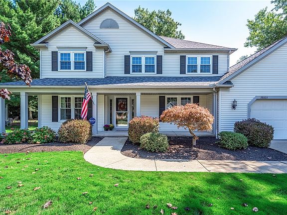 3rd image of 28603 Stonegate Cir