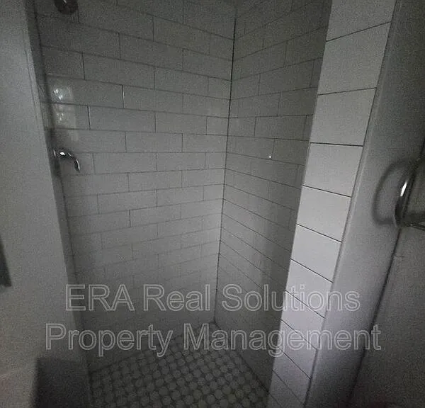 75 E Moler St #A — Photo 13