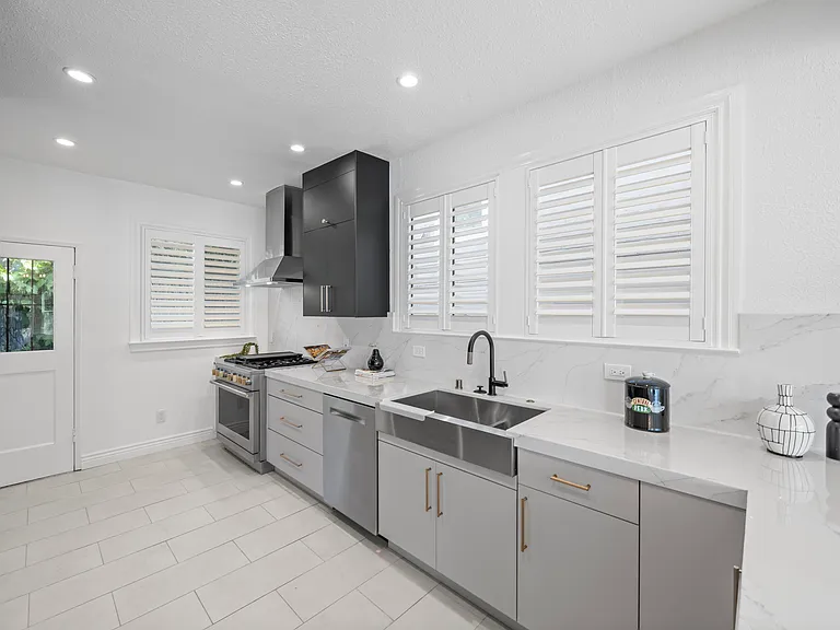 2215 Park Blvd #A — Photo 11
