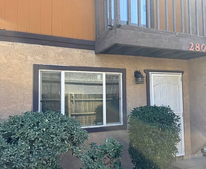 2809 N Mountain Ave — Photo 9