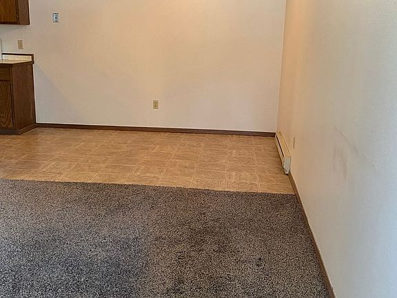5th image of 2626 Pacific Dr S #203