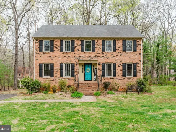 104 Huntshire Pl, Forest, VA 24551