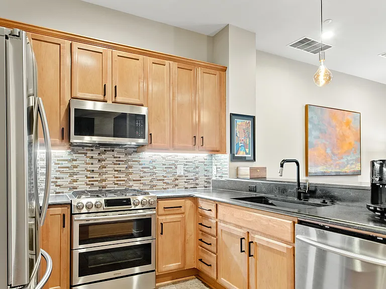 4225 McKinney Ave #3 — Photo 6