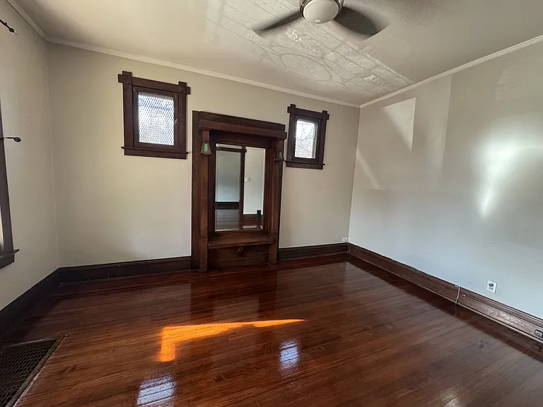 3421 E 16th Ave — Photo 4