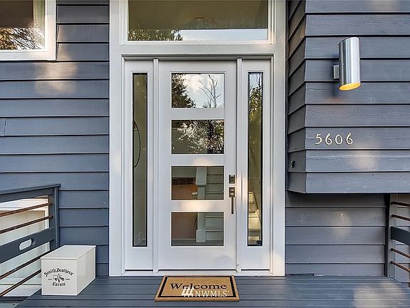 2nd image of 5606 231st Ave SE