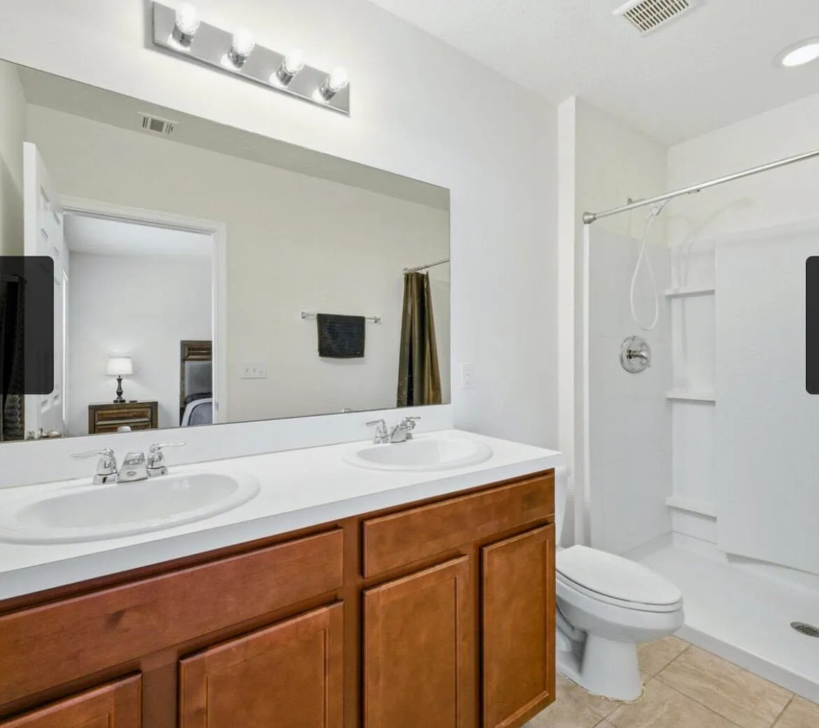 3 bed, 2.0 bath, 1435 sqft, $4,500 — Photo 4