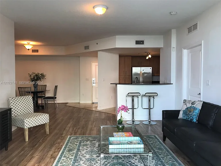 7900 Harbor Island Dr #523 — Photo 11
