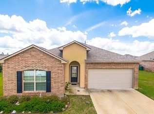 10476 Oakmount Dr, Denham Springs, LA 70706