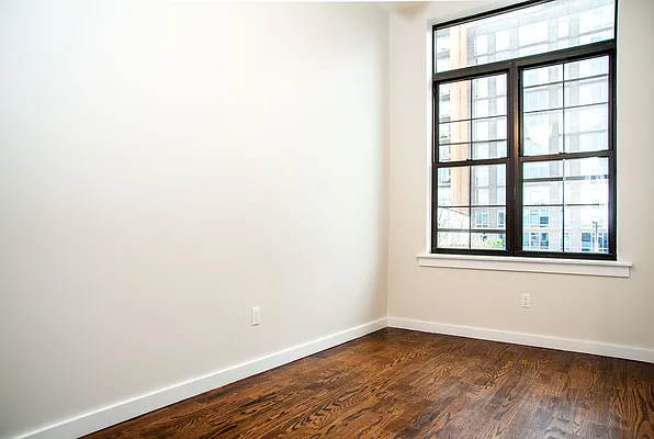 Rented by Nooklyn NYC LLC | media 131