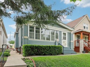 2965 S 6th St, Milwaukee, WI 53215