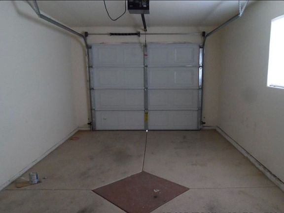 5th image of 9548 Sally Ave APT C