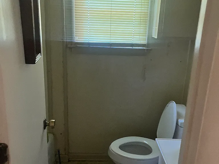519 Olivia Ln #B — Photo 3