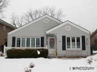 9828 Warren Ave, Oak Lawn, IL 60453