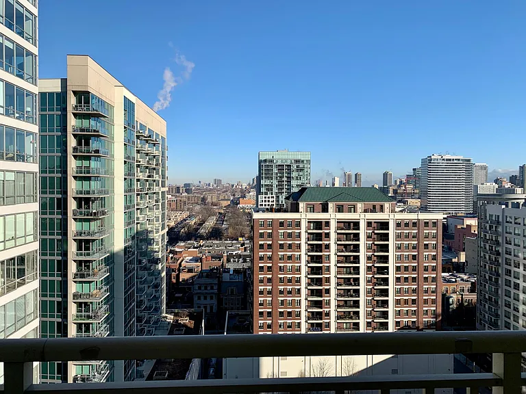 645 N Kingsbury St #1907 — Photo 6