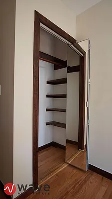 Rented by Wave Real Estate Group | media 16