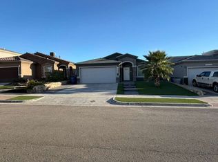 460 Prime Desert Dr, El Paso, TX 79932