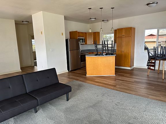 4th image of 480 Onehee Ave