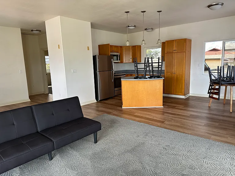 480 Onehee Ave — Photo 4