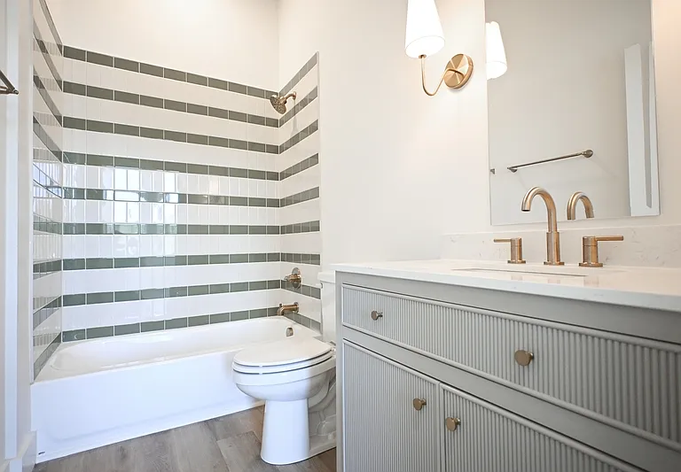 2307 Bedford Ave #1 — Photo 4