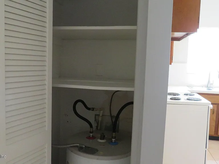 1935 San Marco Blvd #16 — Photo 10