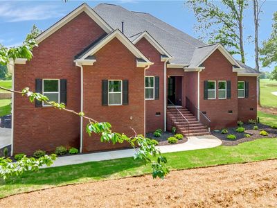 1817 Cross Creek Dr, Seneca, SC, 29678